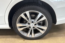 valkoinen Mercedes-Benz C 2017 kuva 13.
