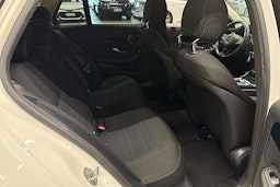 valkoinen Mercedes-Benz C 2017 kuva 16.