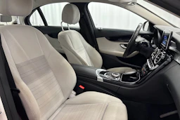 valkoinen Mercedes-Benz C 2017 kuva 11.