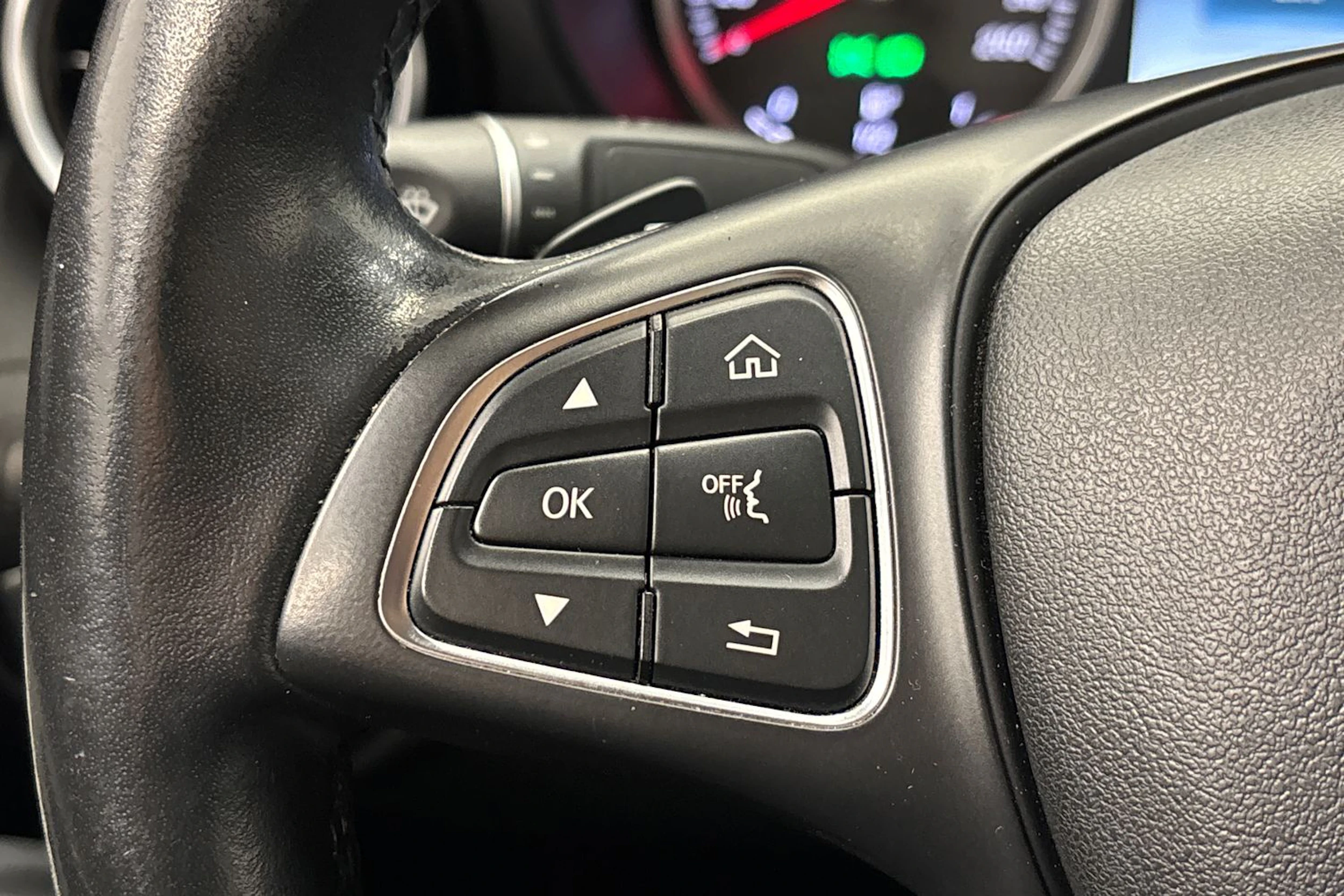 valkoinen Mercedes-Benz C 2017 kuva 16.