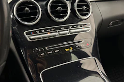 valkoinen Mercedes-Benz C 2017 kuva 22.