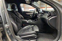 harmaa Mercedes-Benz C 2017 kuva 10.