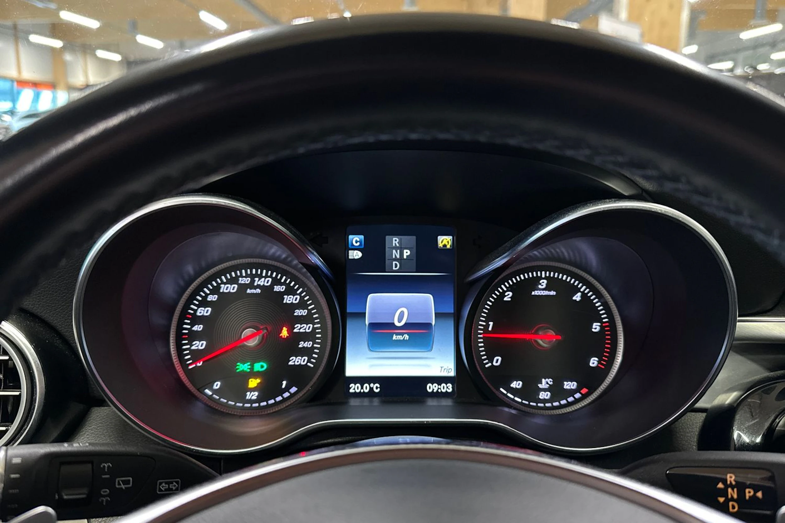 harmaa Mercedes-Benz C 2017 kuva 18.