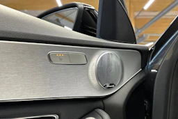 harmaa Mercedes-Benz C 2017 kuva 24.