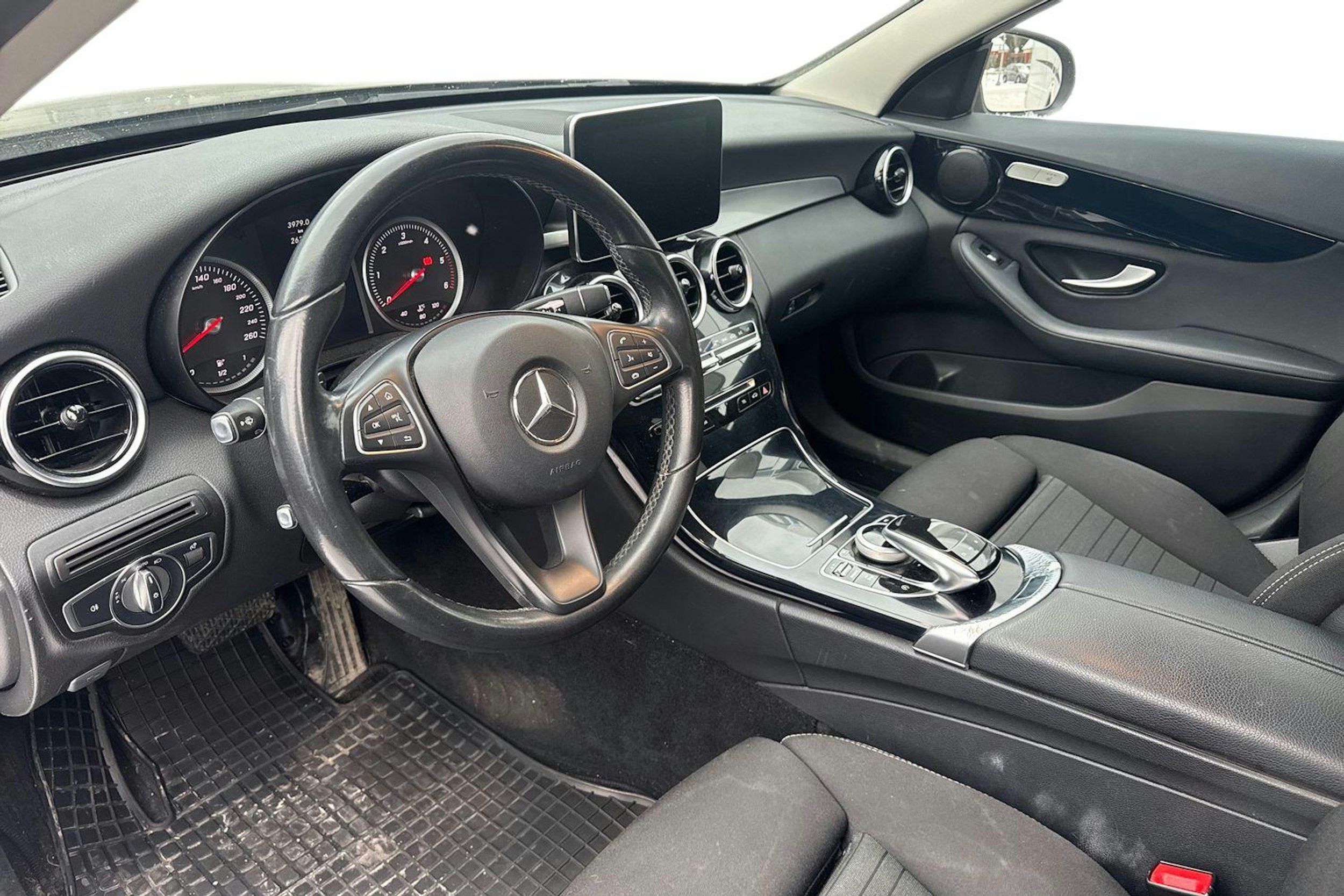 musta Mercedes-Benz C 2017 kuva 3.