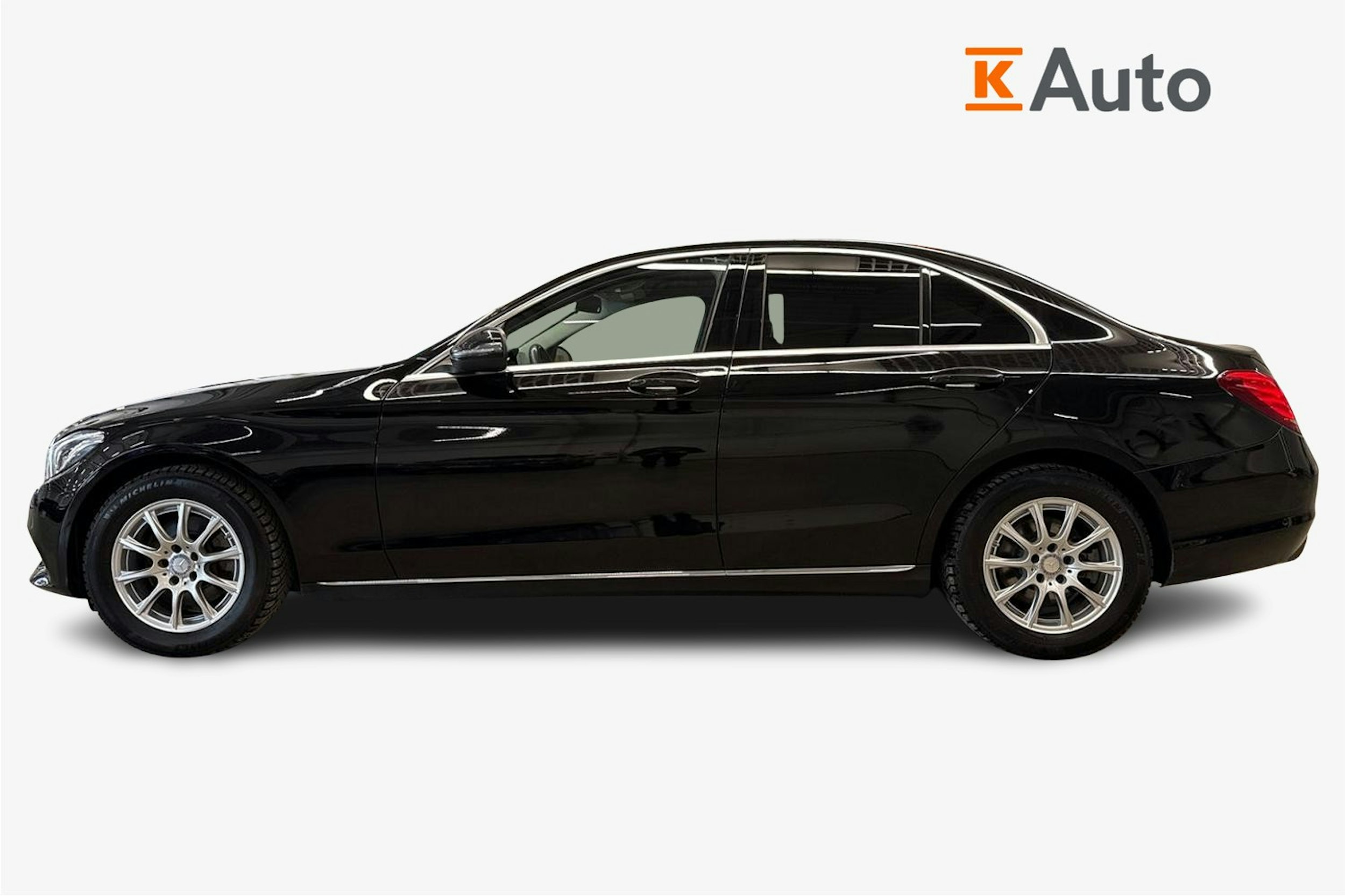 musta Mercedes-Benz C 2017 kuva 6.