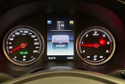 musta Mercedes-Benz C 2017 kuva 19.