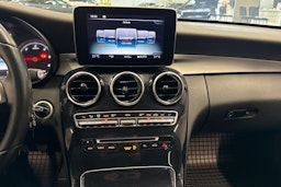 musta Mercedes-Benz C 2017 kuva 26.