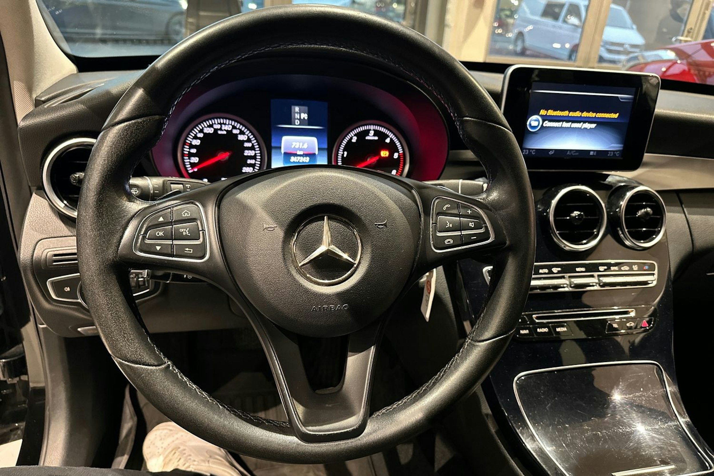 musta Mercedes-Benz C 2017 kuva 13.