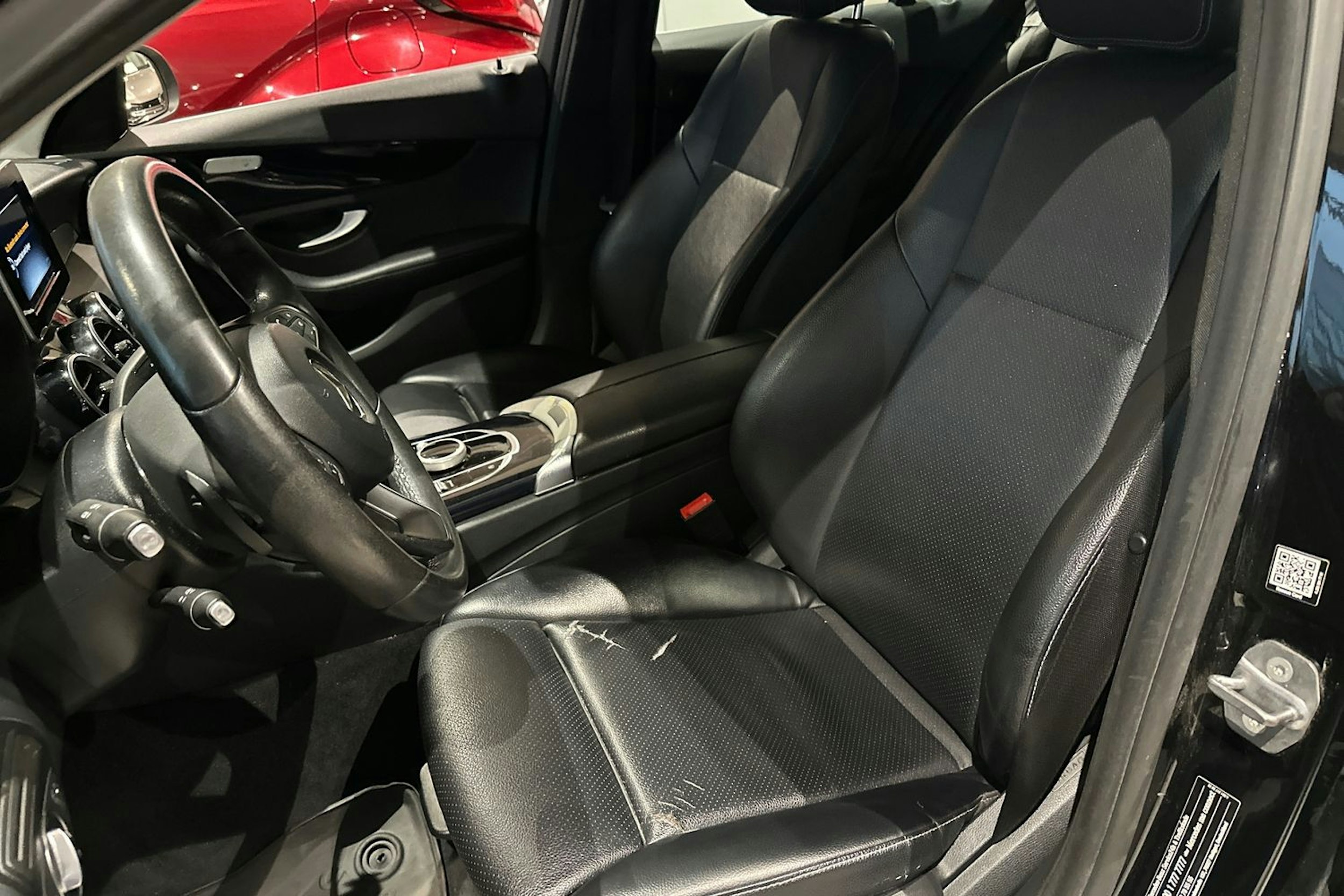 musta Mercedes-Benz C 2017 kuva 16.