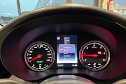 musta Mercedes-Benz C 2017 kuva 18.