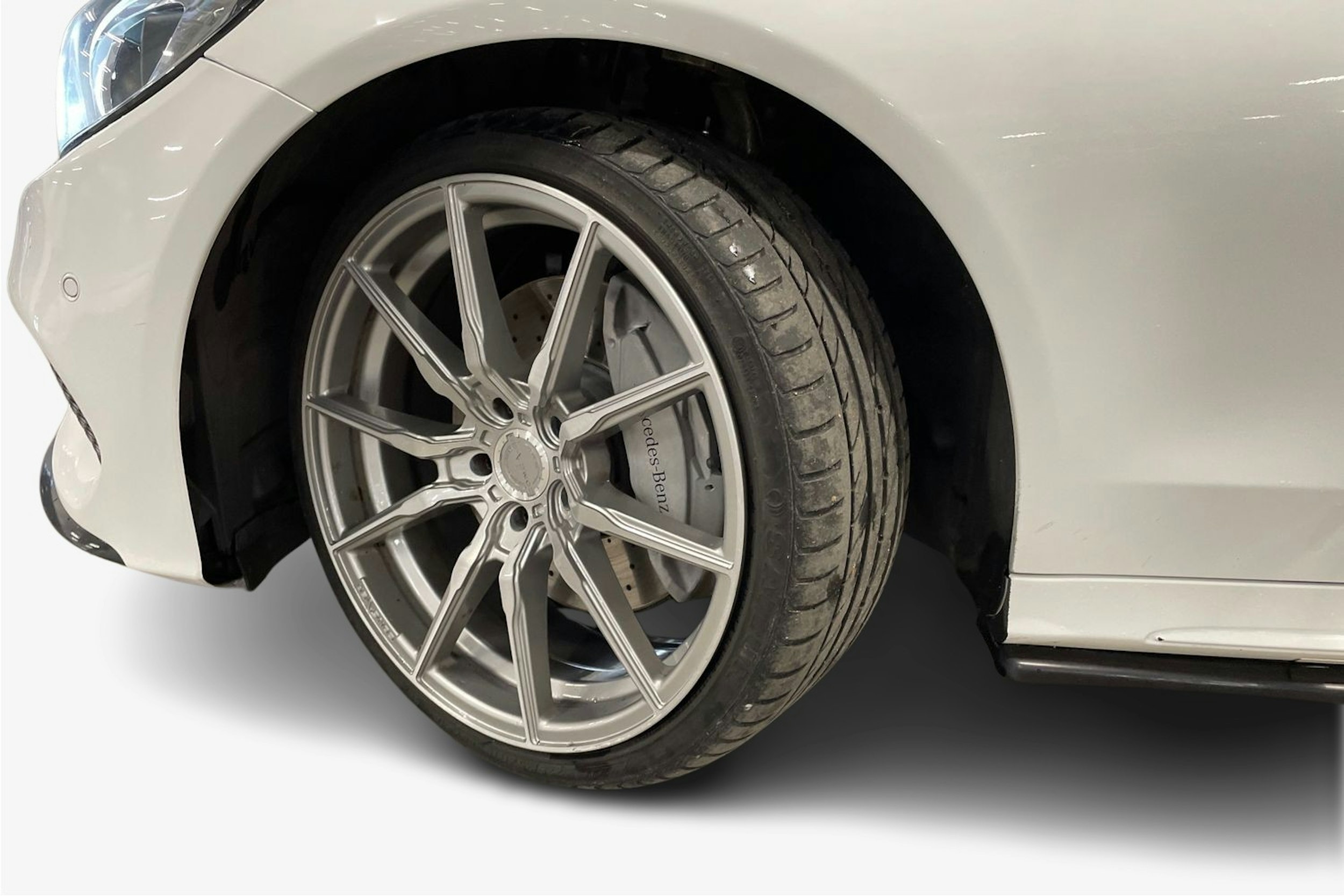 valkoinen Mercedes-Benz C 2017 kuva 11.