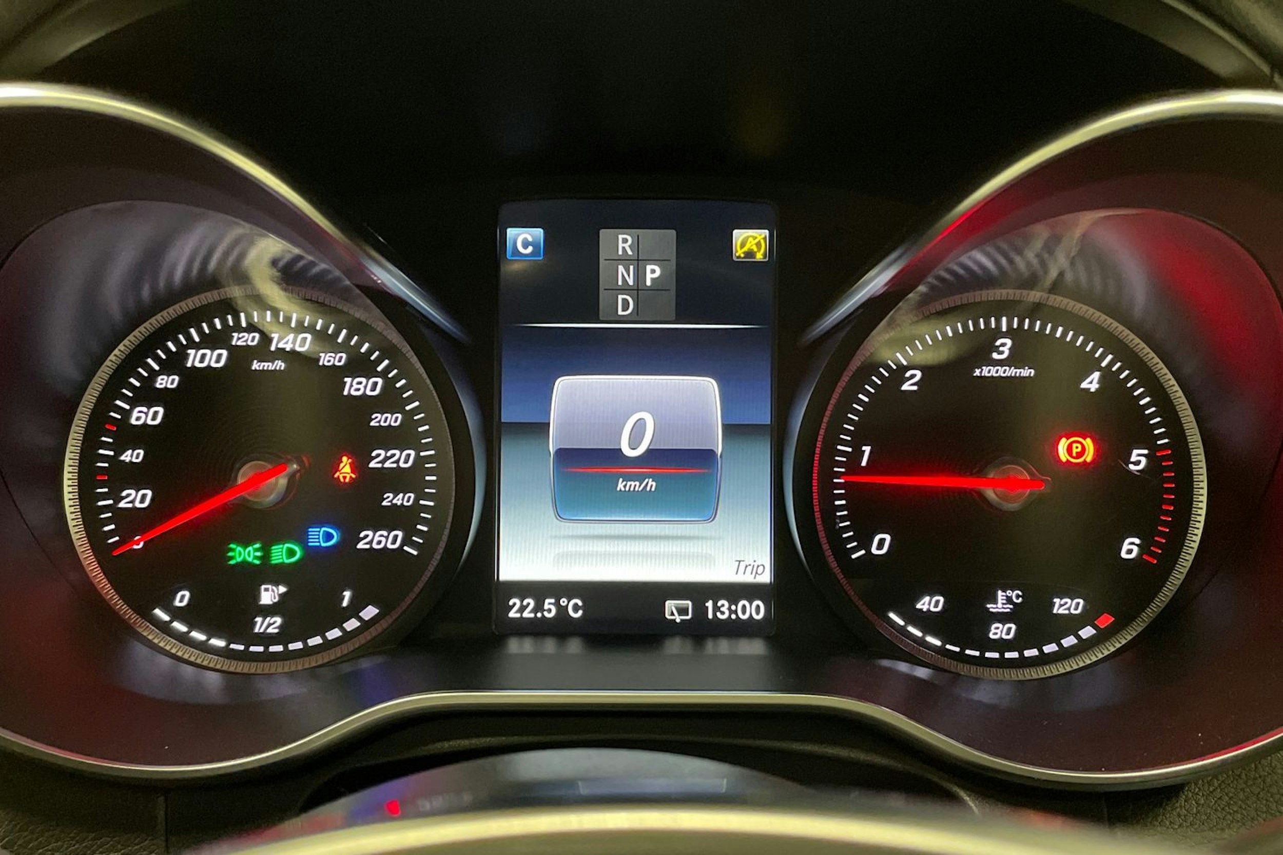 valkoinen Mercedes-Benz C 2017 kuva 16.