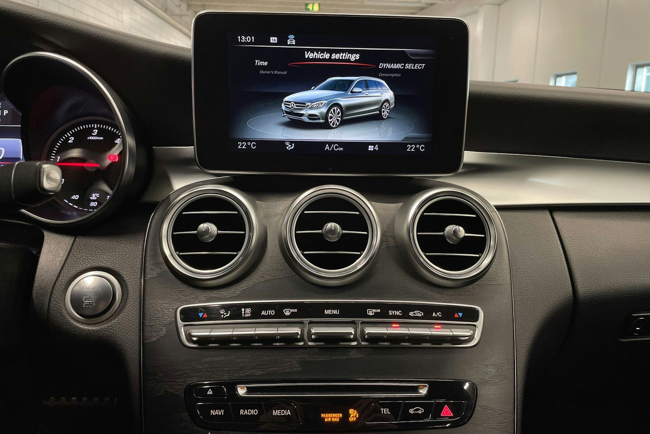 valkoinen Mercedes-Benz C 2017 kuva 17.