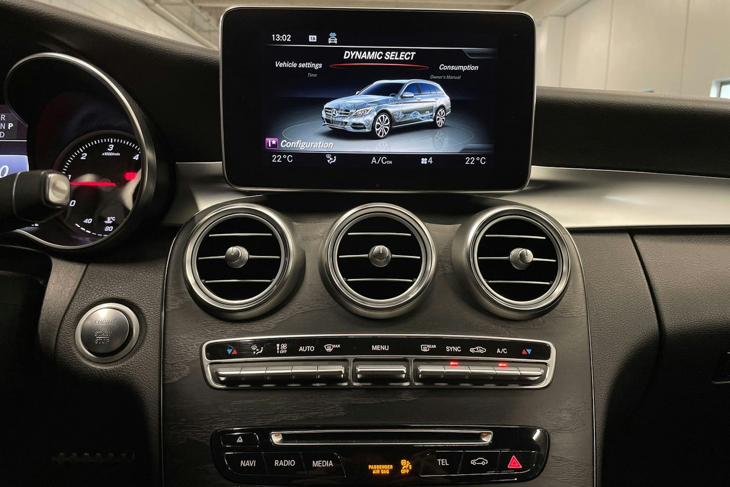valkoinen Mercedes-Benz C 2017 kuva 19.