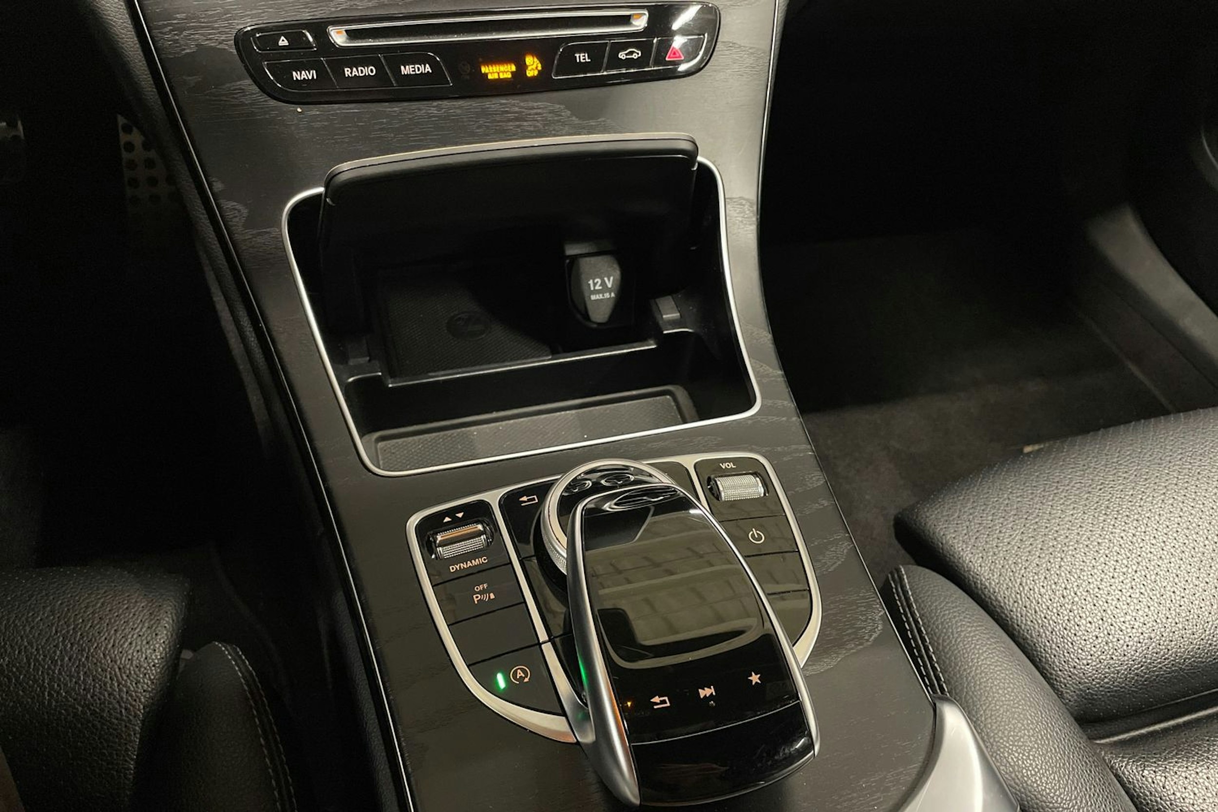 valkoinen Mercedes-Benz C 2017 kuva 20.