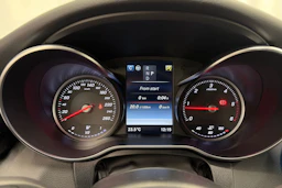 sininen Mercedes-Benz C 2017 kuva 22.