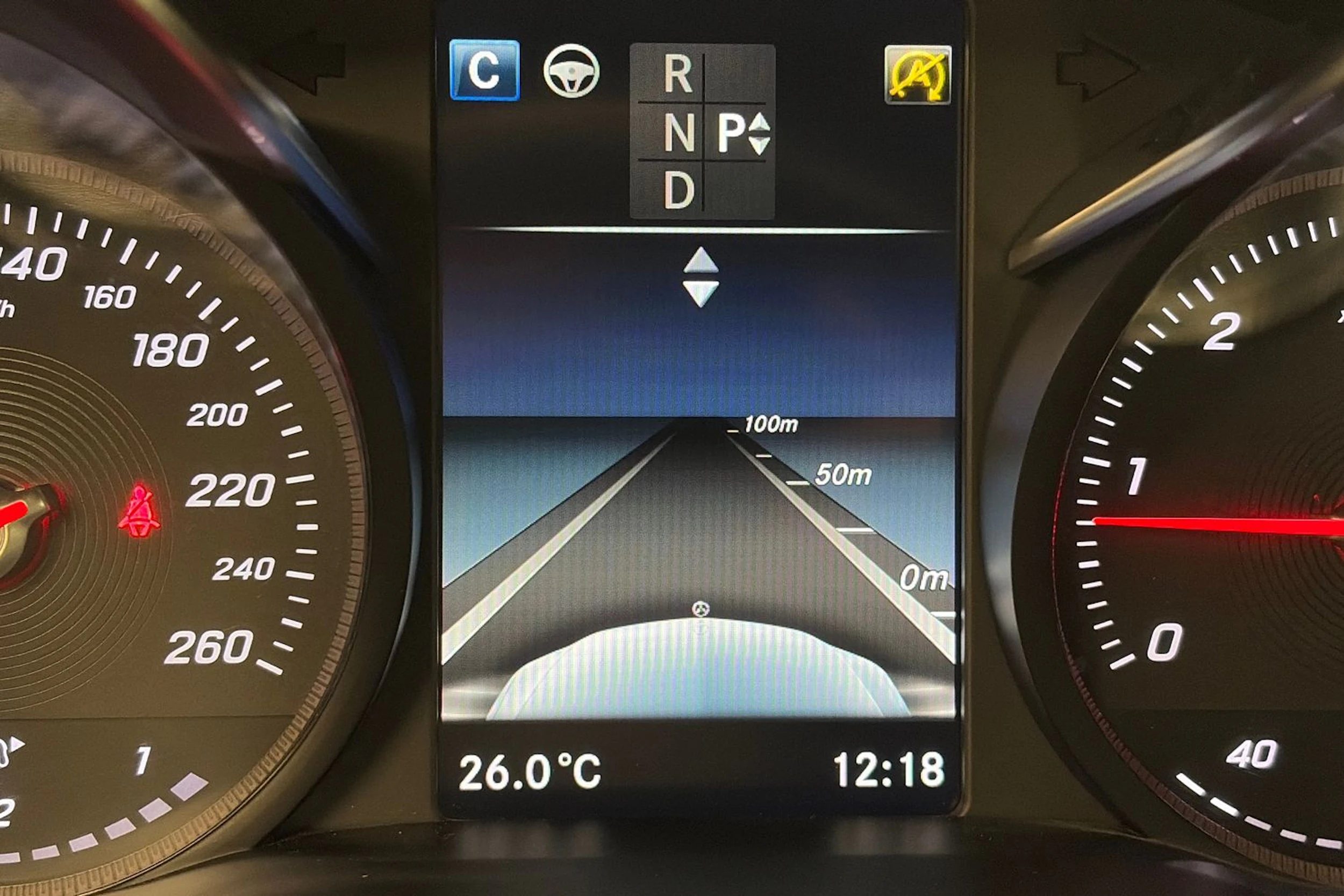 sininen Mercedes-Benz C 2017 kuva 30.