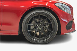 punainen Mercedes-Benz C 2017 kuva 9.