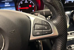 punainen Mercedes-Benz C 2017 kuva 14.