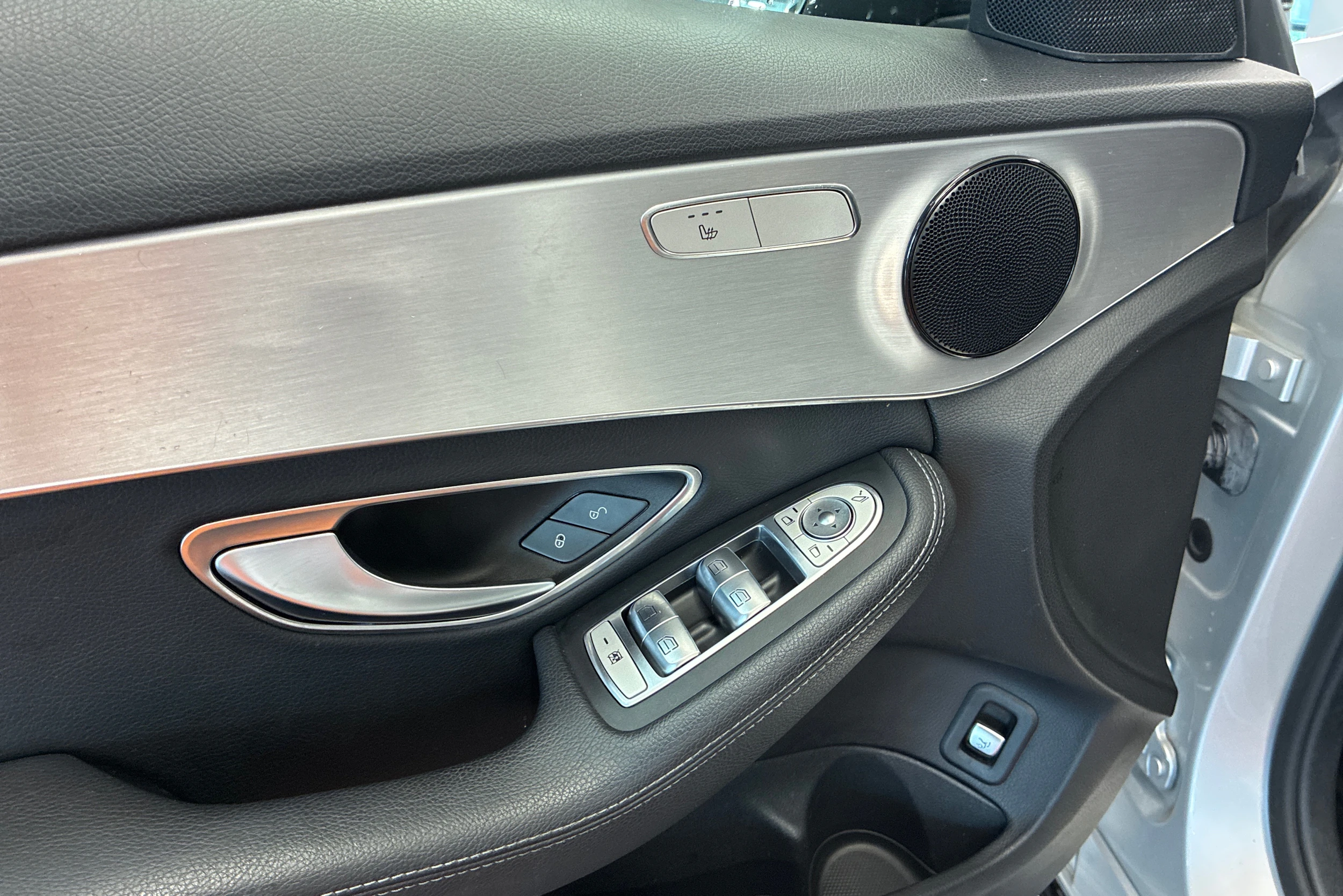 harmaa Mercedes-Benz C 2017 kuva 17.
