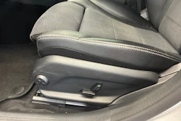 harmaa Mercedes-Benz C 2017 kuva 18.
