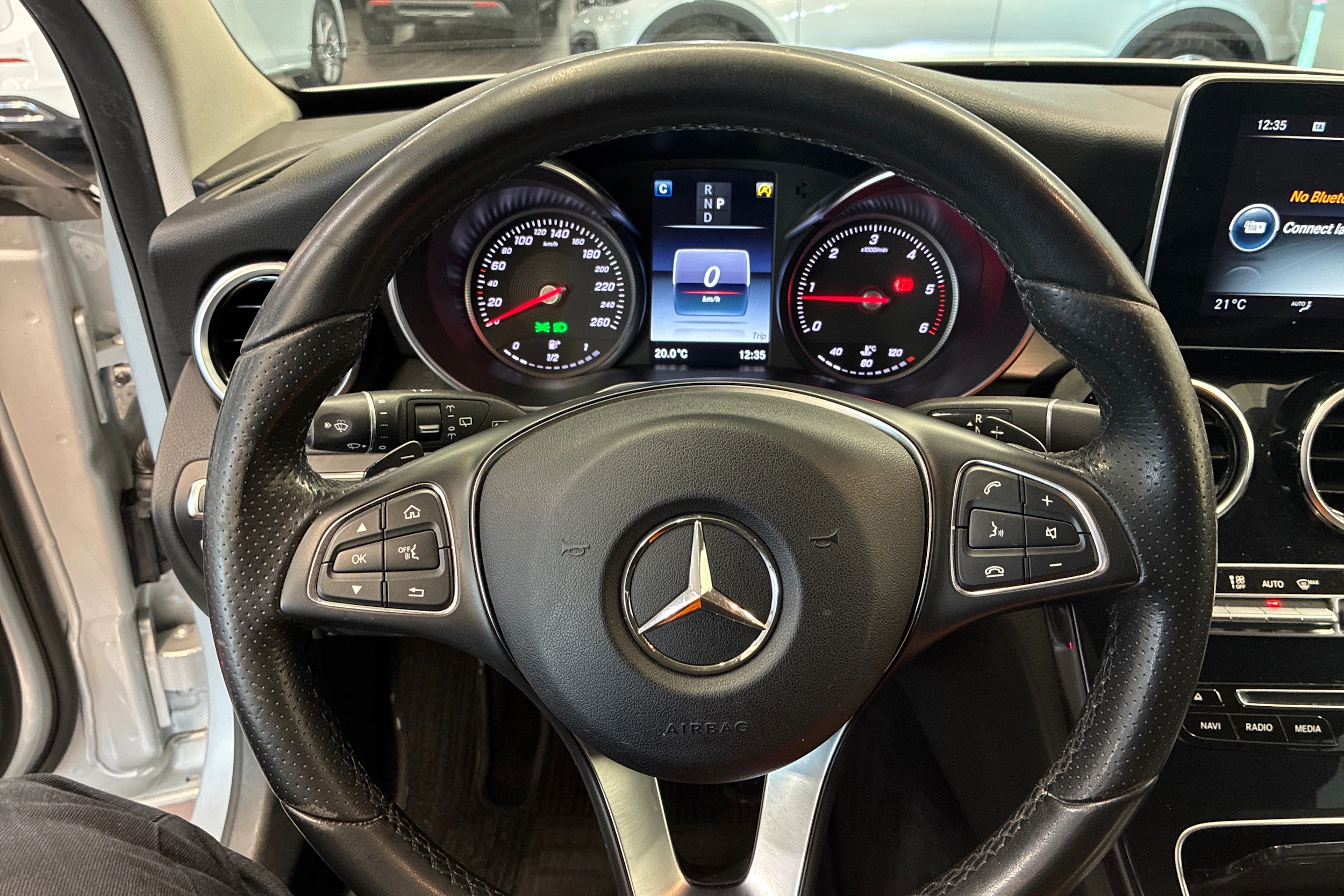 harmaa Mercedes-Benz C 2017 kuva 20.