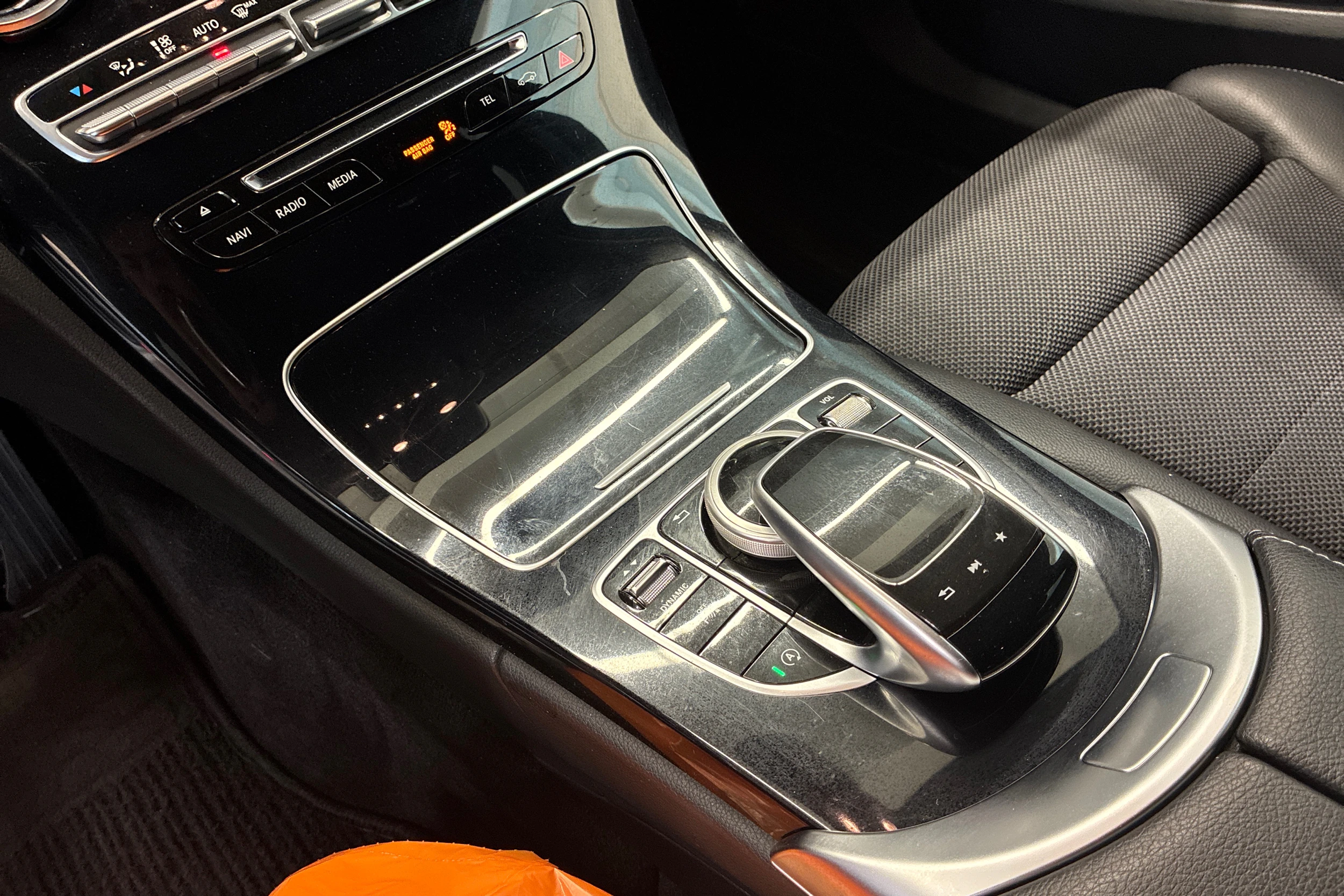 harmaa Mercedes-Benz C 2017 kuva 21.