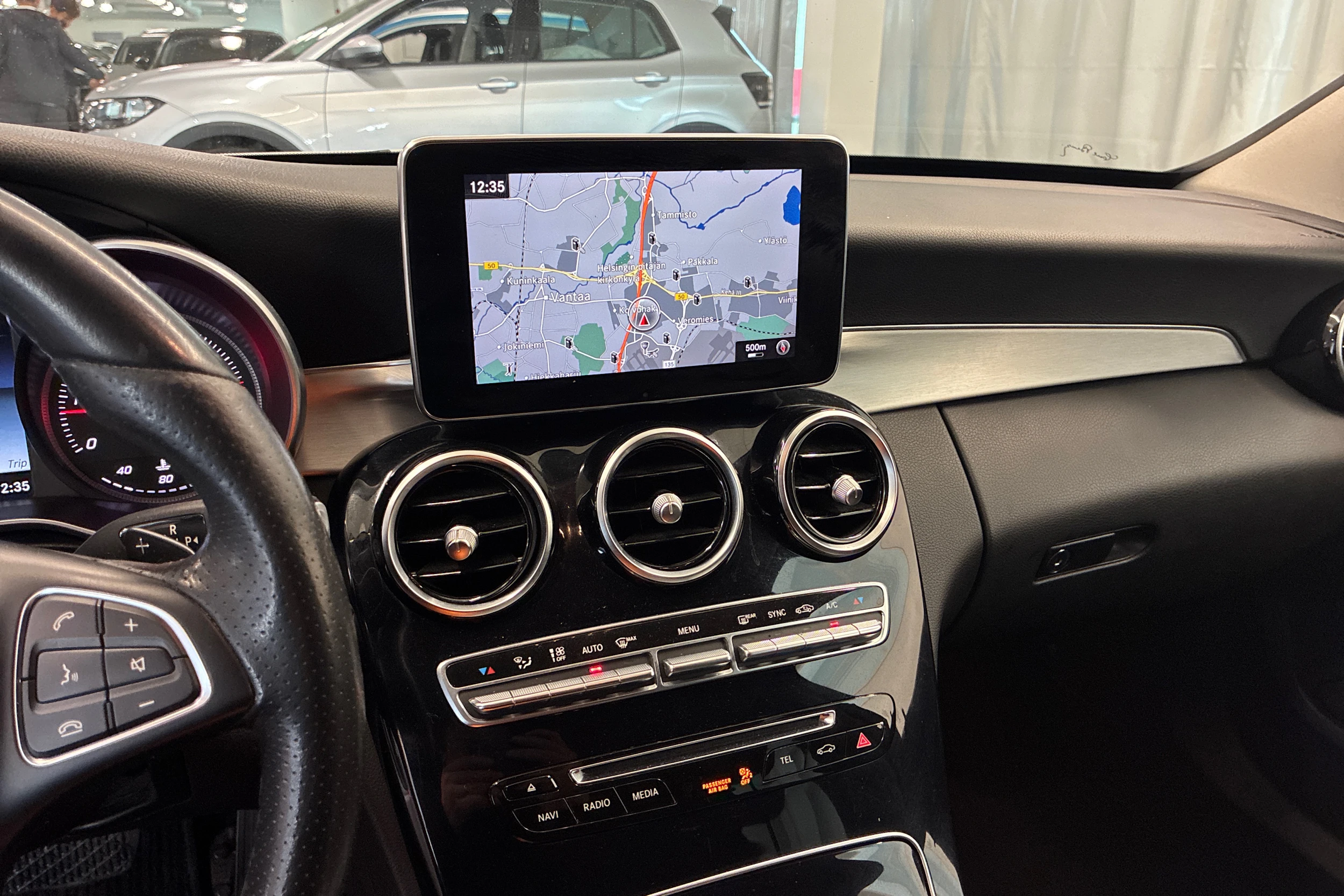 harmaa Mercedes-Benz C 2017 kuva 22.