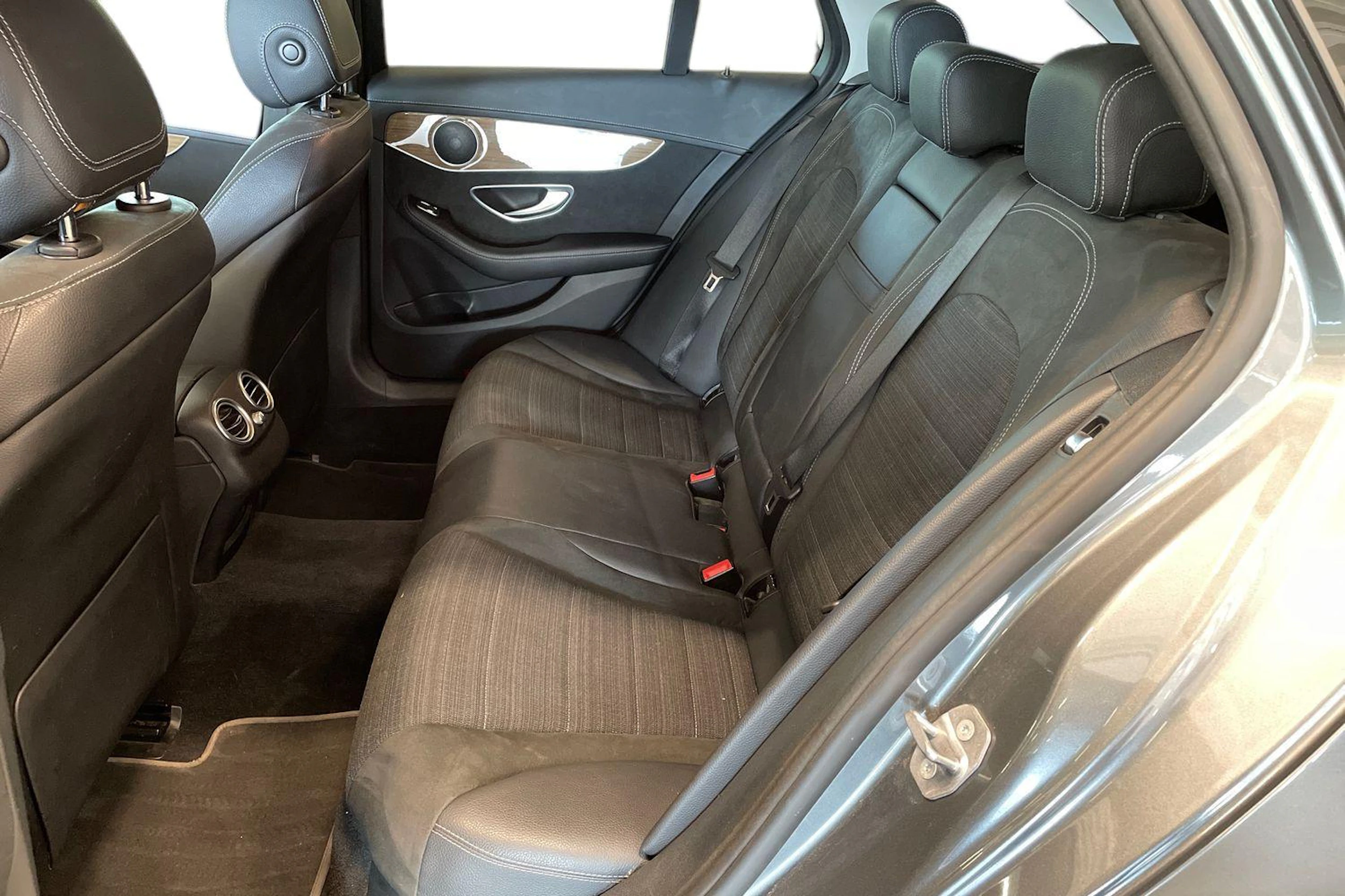 harmaa Mercedes-Benz C 2017 kuva 8.