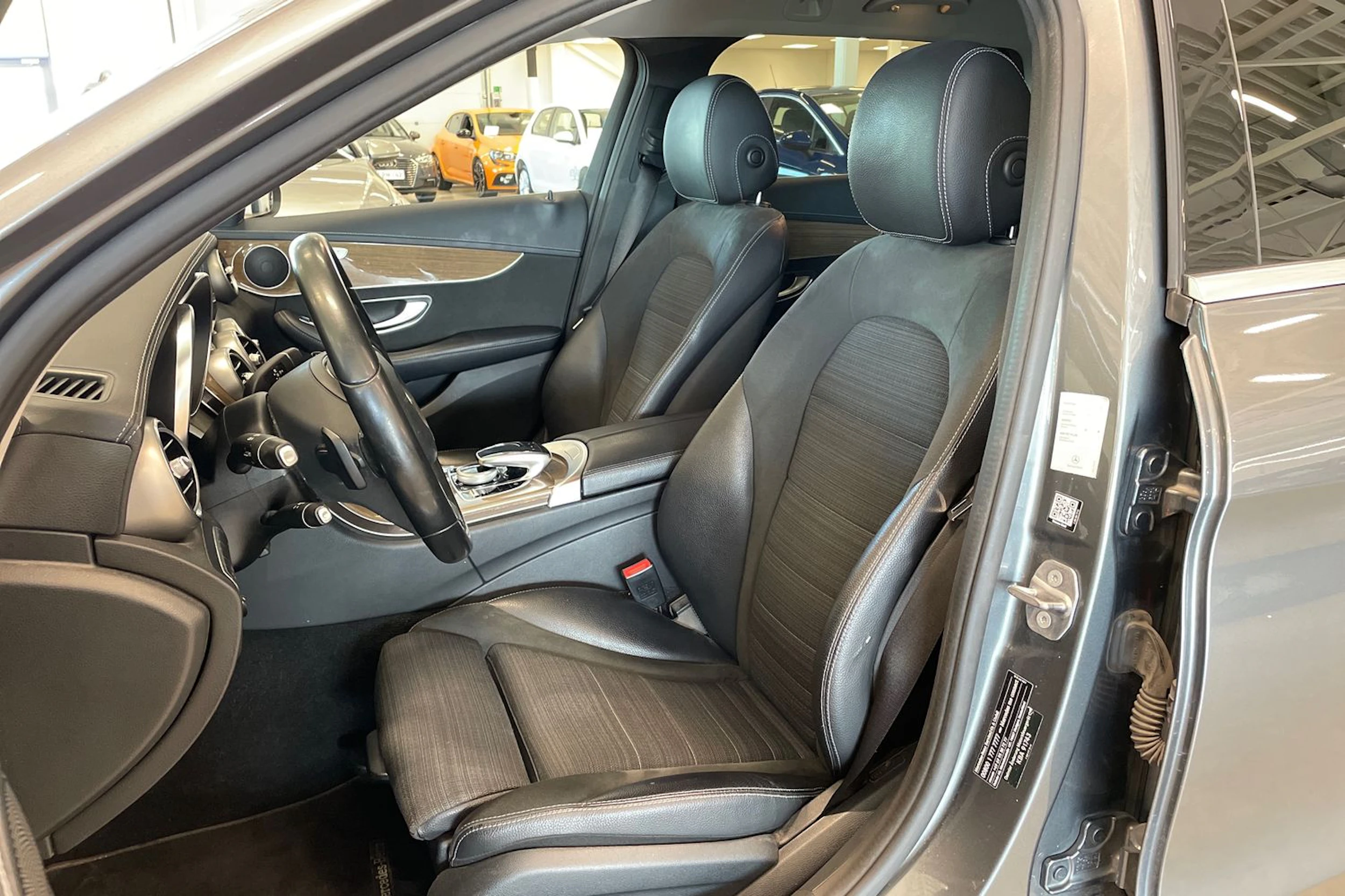harmaa Mercedes-Benz C 2017 kuva 11.