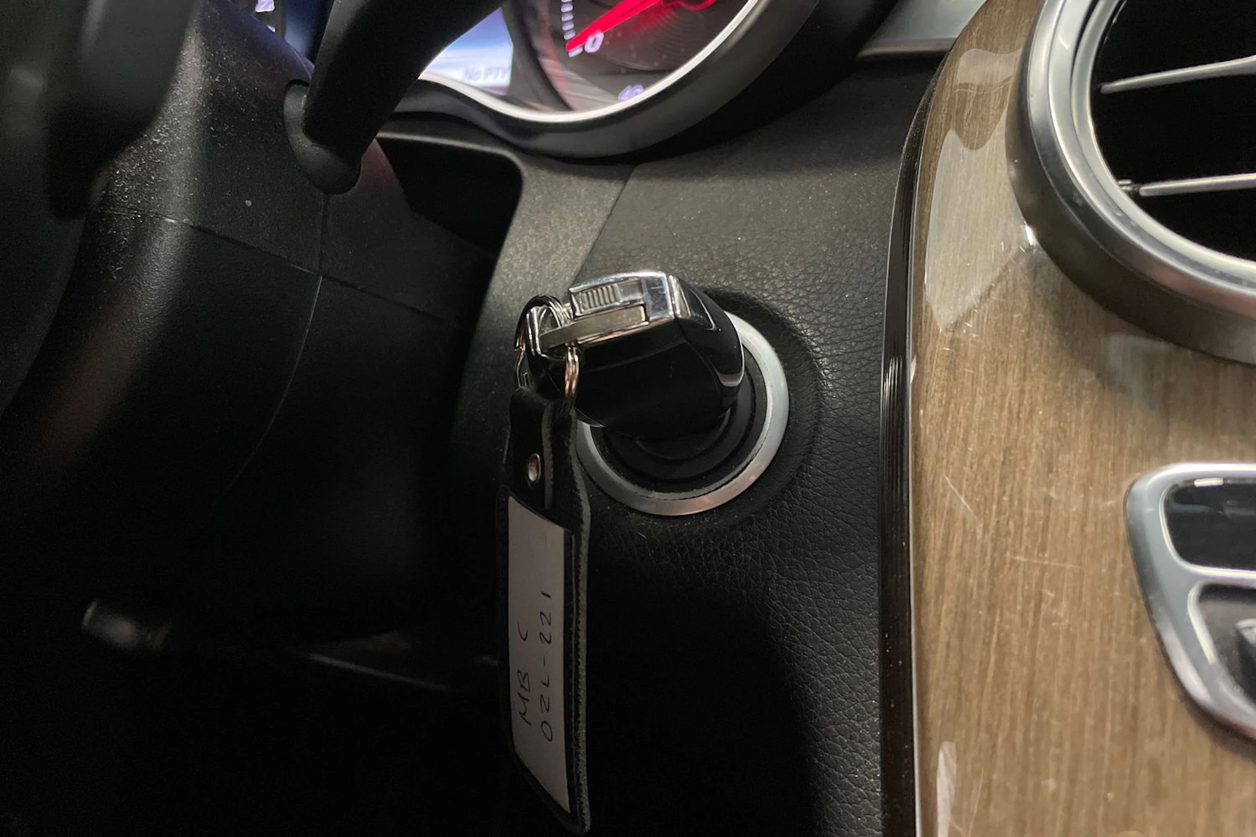 harmaa Mercedes-Benz C 2017 kuva 21.