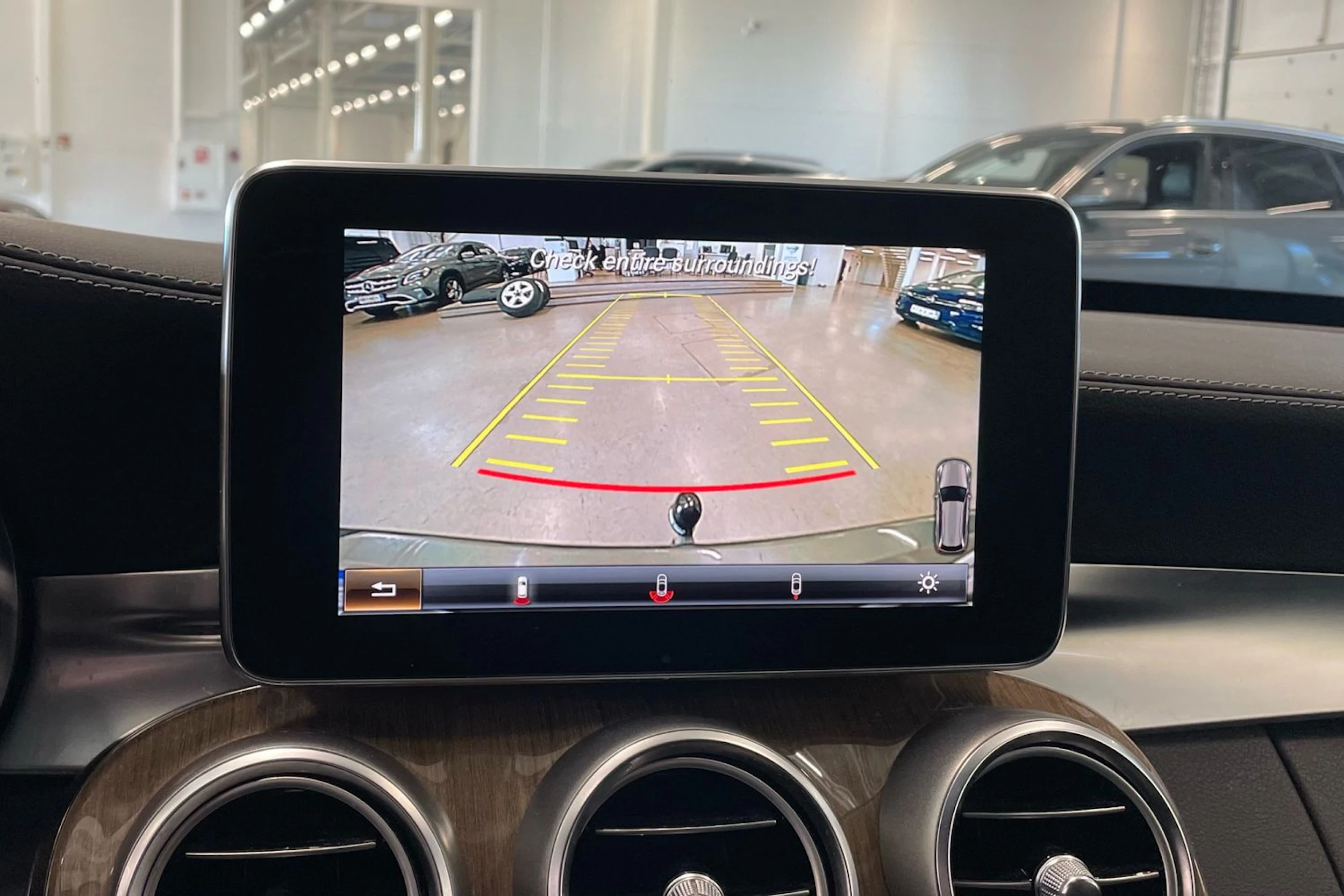 harmaa Mercedes-Benz C 2017 kuva 25.