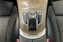 harmaa Mercedes-Benz C 2017 kuva 28.