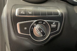harmaa Mercedes-Benz C 2017 kuva 29.