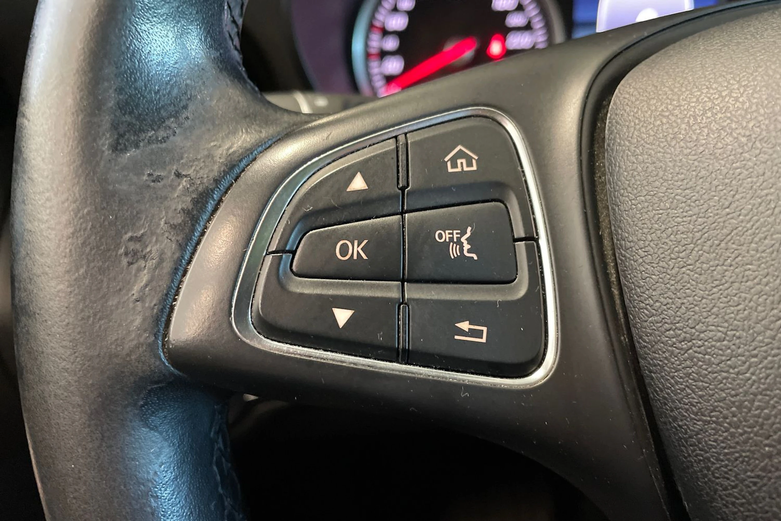 musta Mercedes-Benz C 2017 kuva 15.