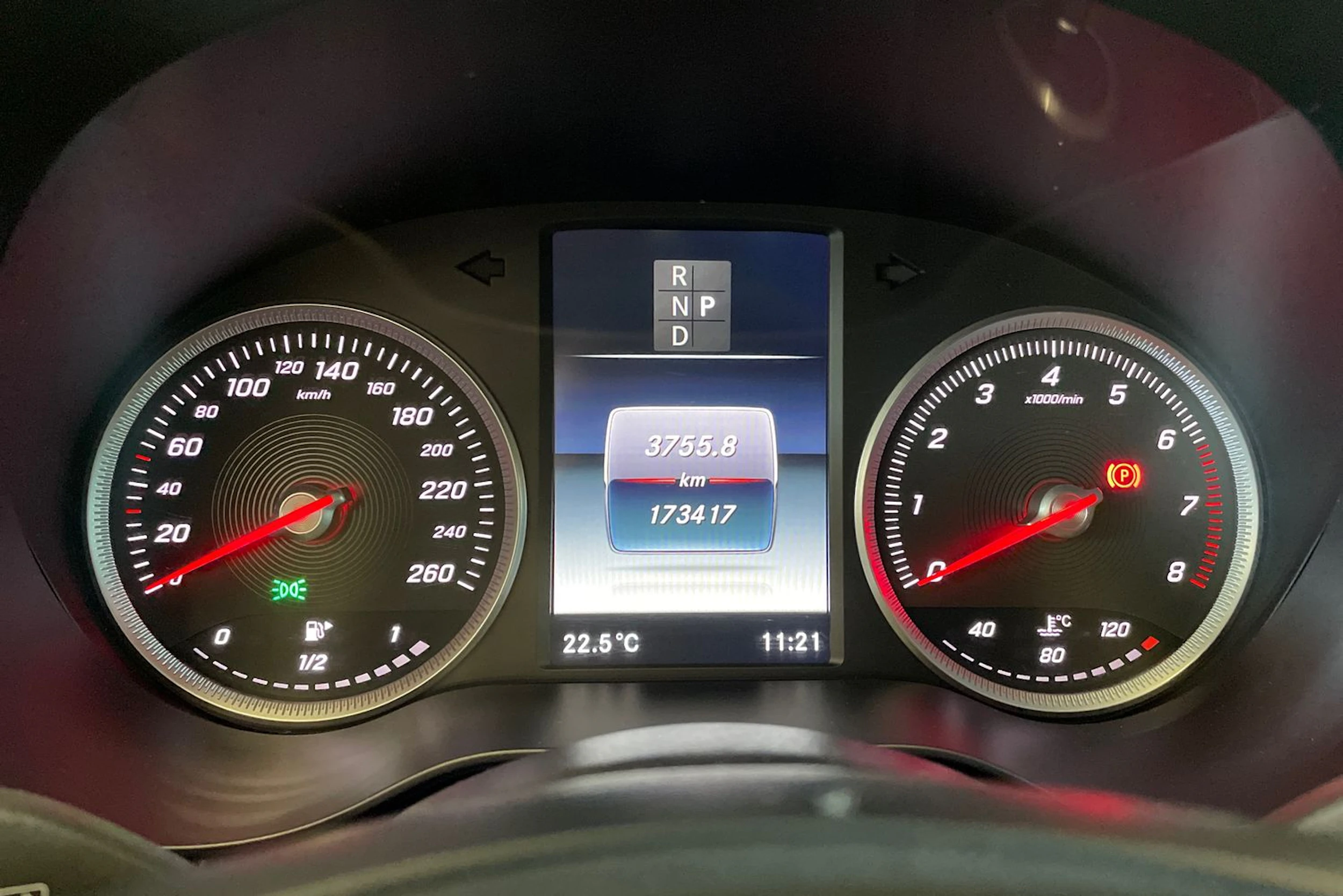 musta Mercedes-Benz C 2017 kuva 17.