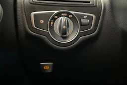 musta Mercedes-Benz C 2017 kuva 18.