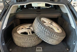 musta Mercedes-Benz C 2017 kuva 29.