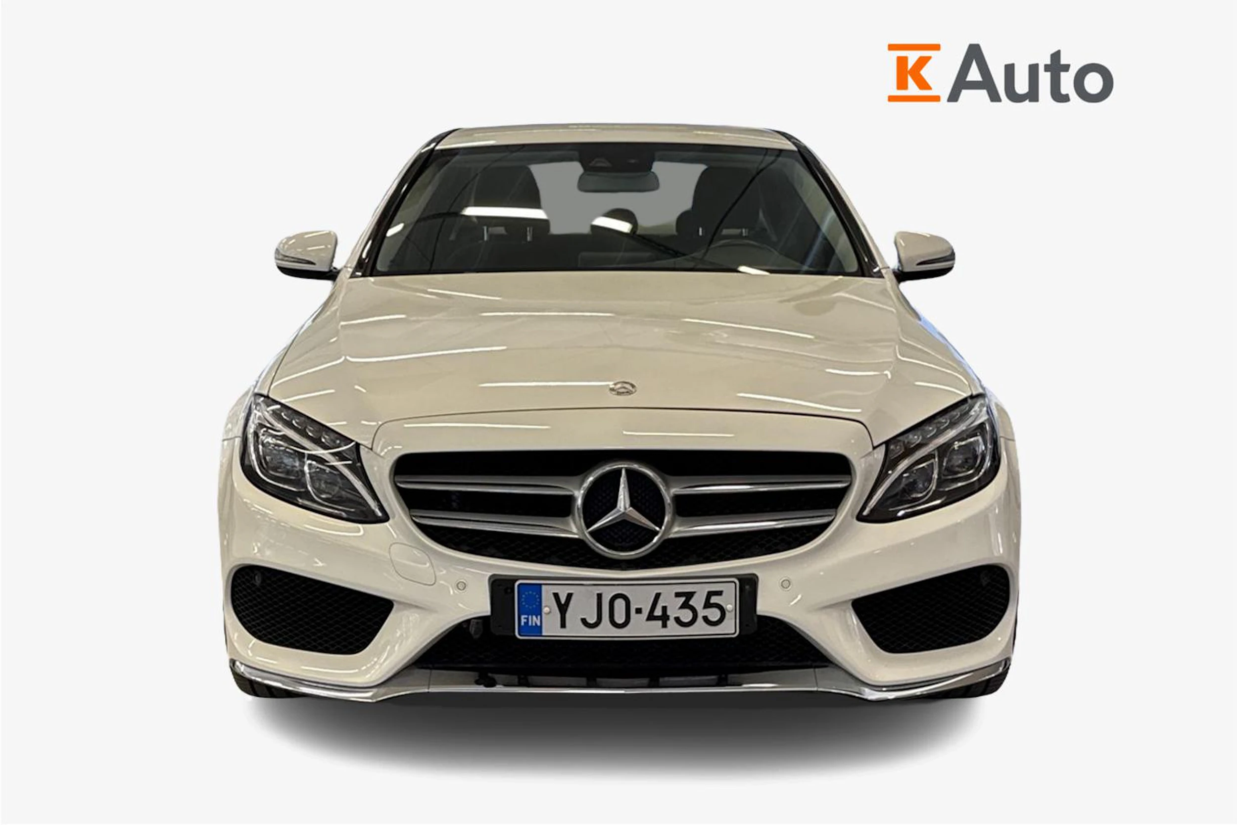 Valkoinen Mercedes-Benz C 2017 kuva 5.