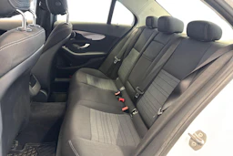 Valkoinen Mercedes-Benz C 2017 kuva 11.