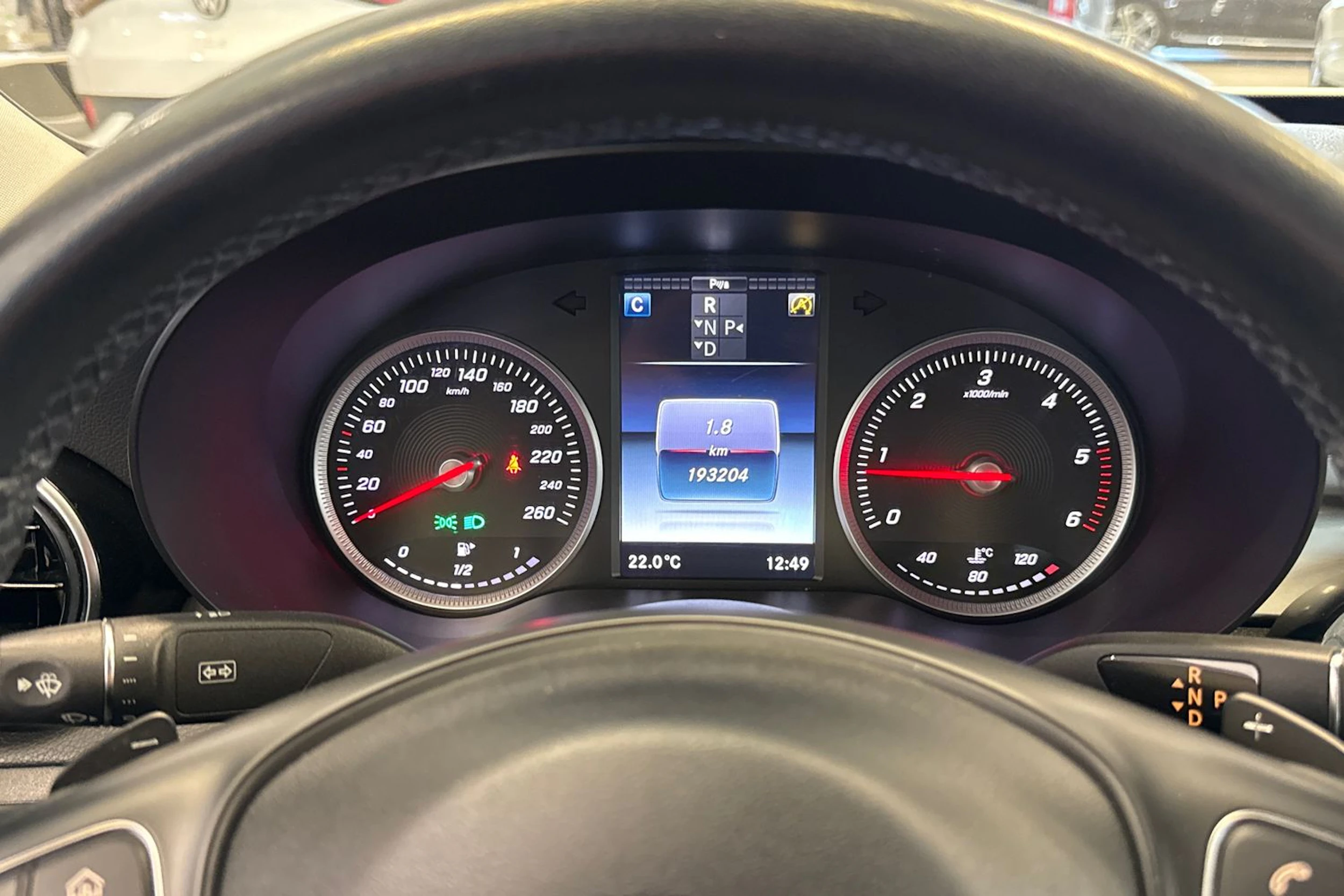 Valkoinen Mercedes-Benz C 2017 kuva 16.