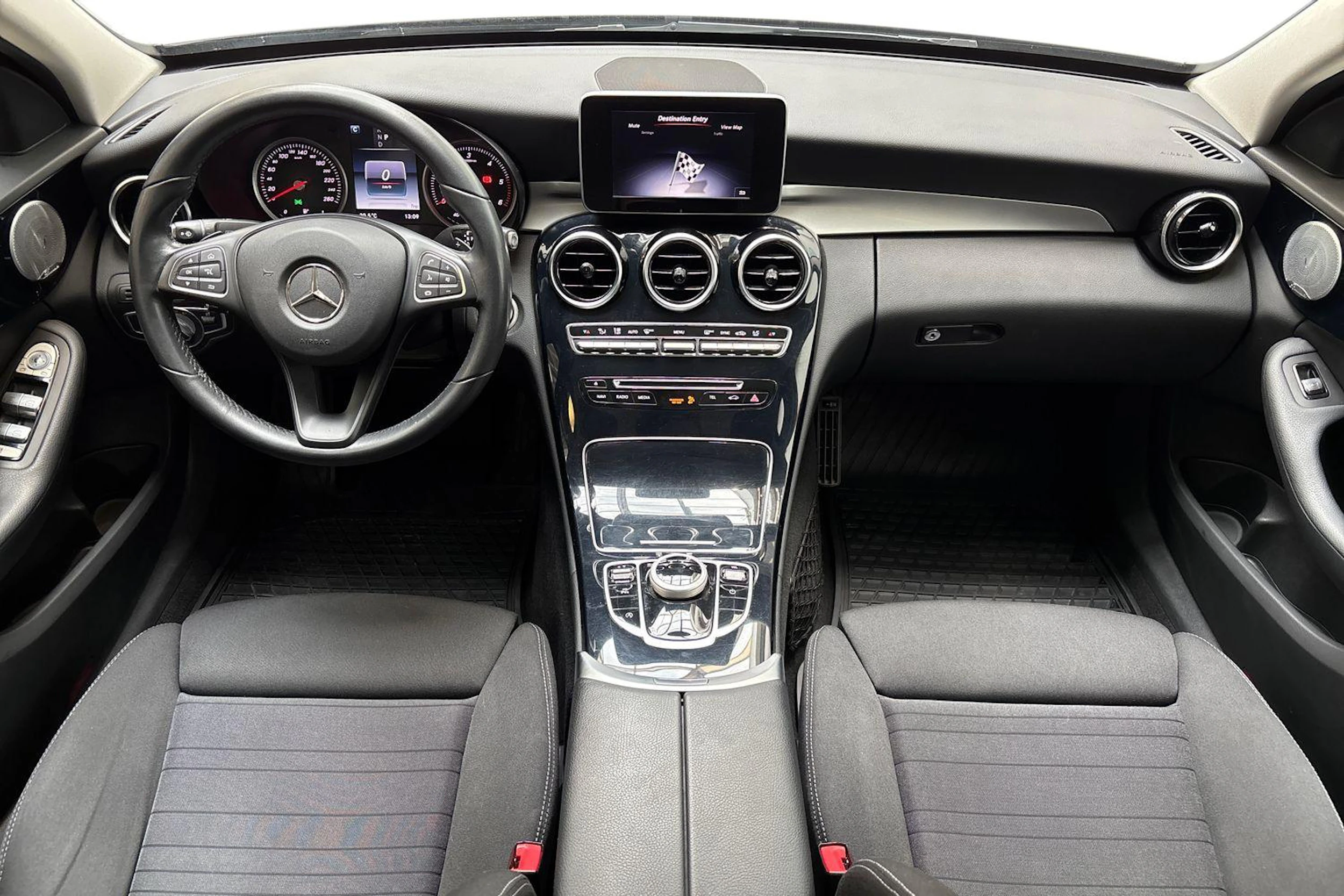 valkoinen Mercedes-Benz C 2017 kuva 7.