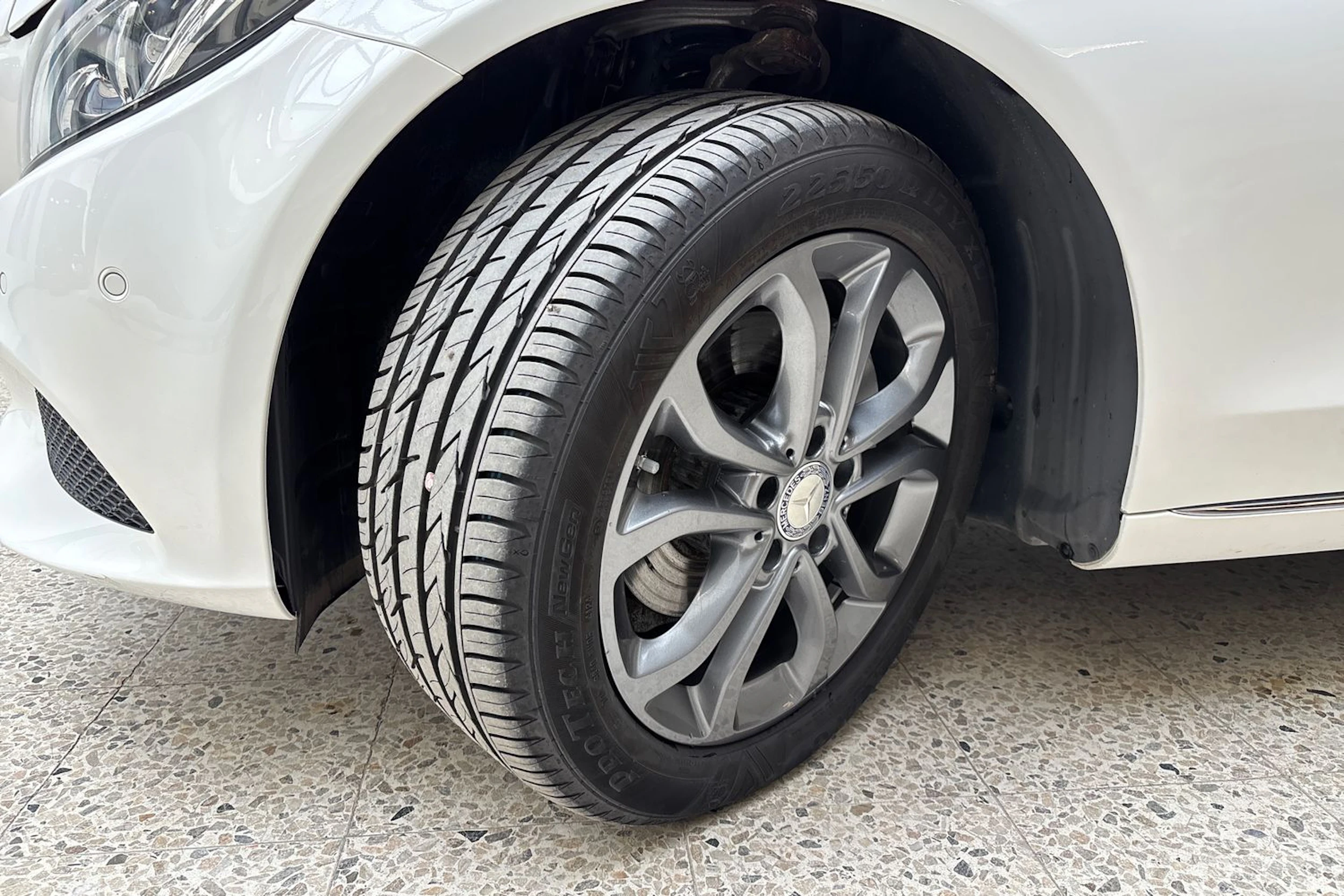 valkoinen Mercedes-Benz C 2017 kuva 10.