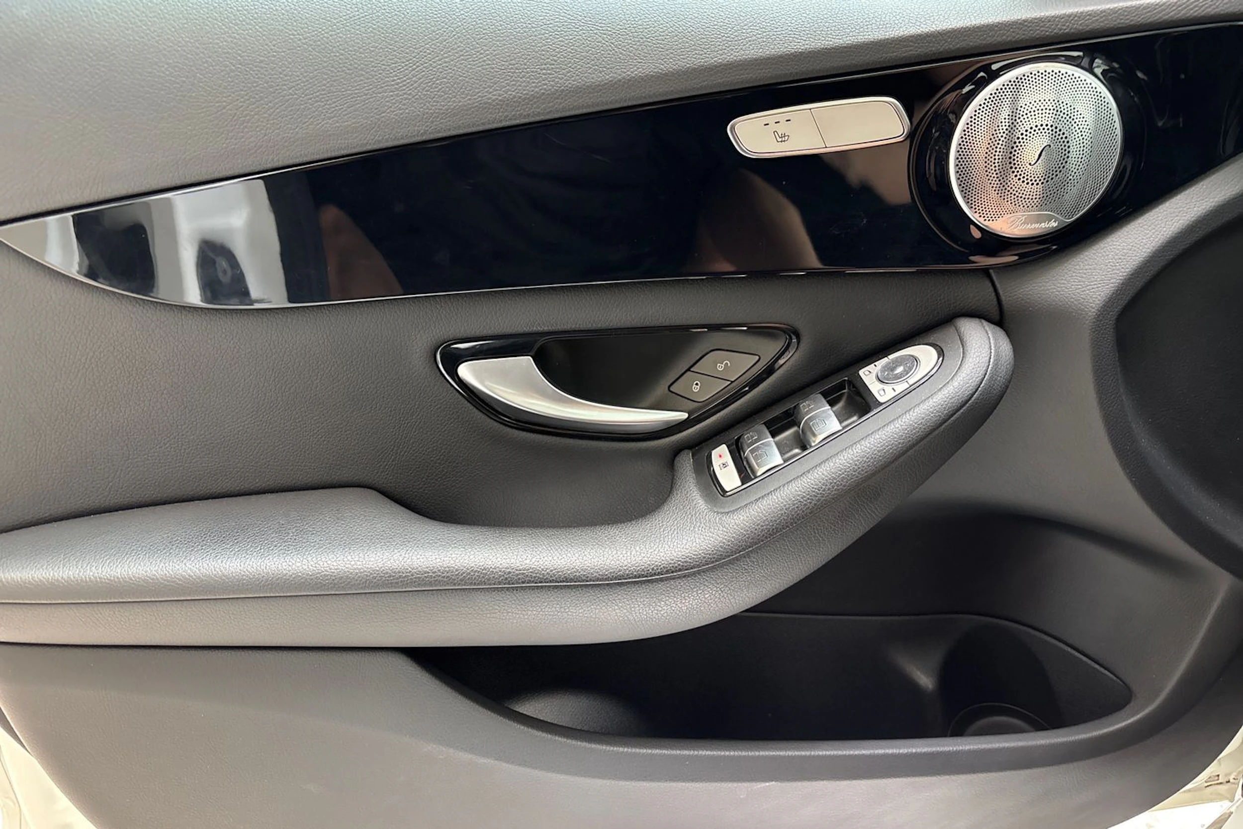 valkoinen Mercedes-Benz C 2017 kuva 14.