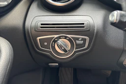 valkoinen Mercedes-Benz C 2017 kuva 15.