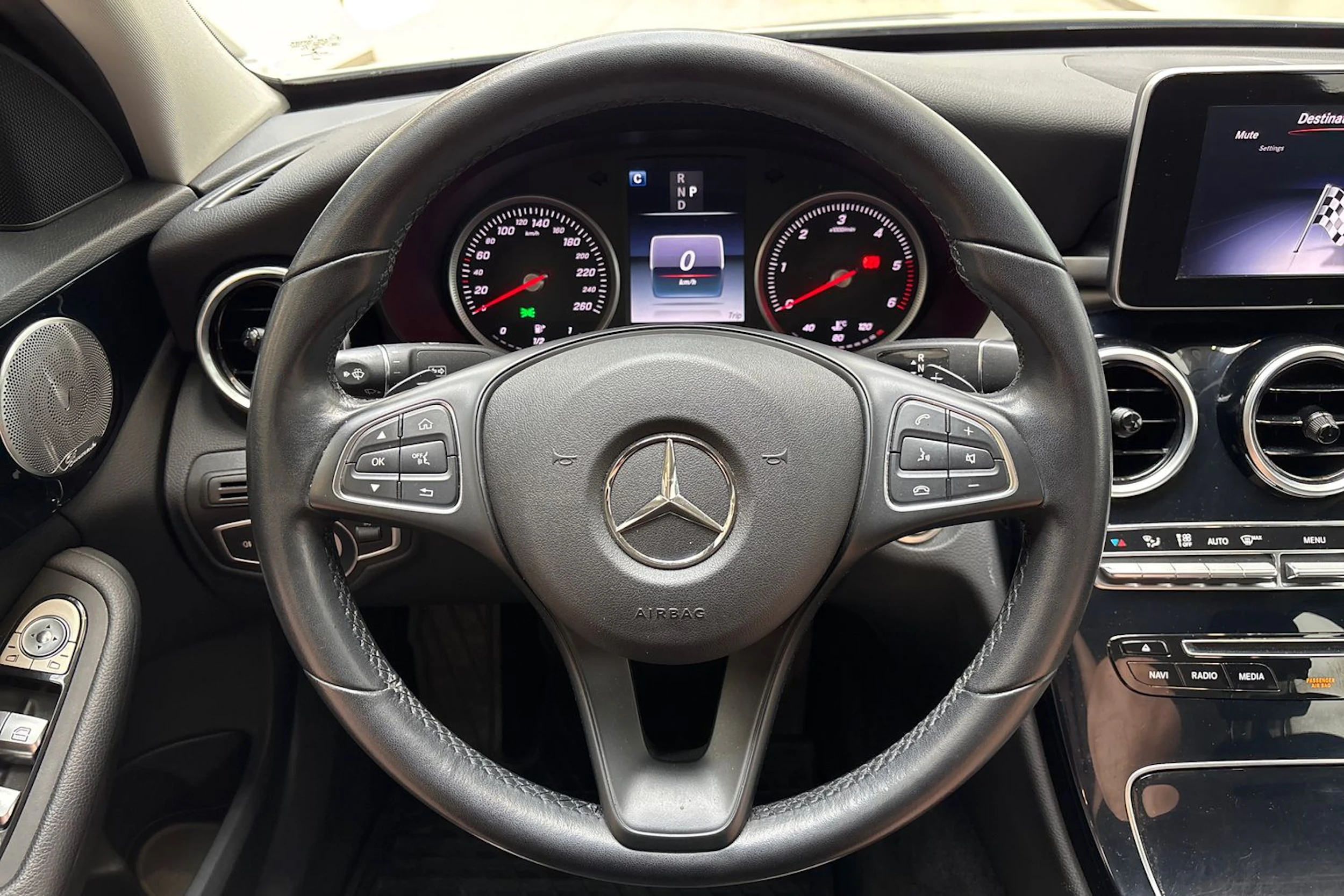 valkoinen Mercedes-Benz C 2017 kuva 16.