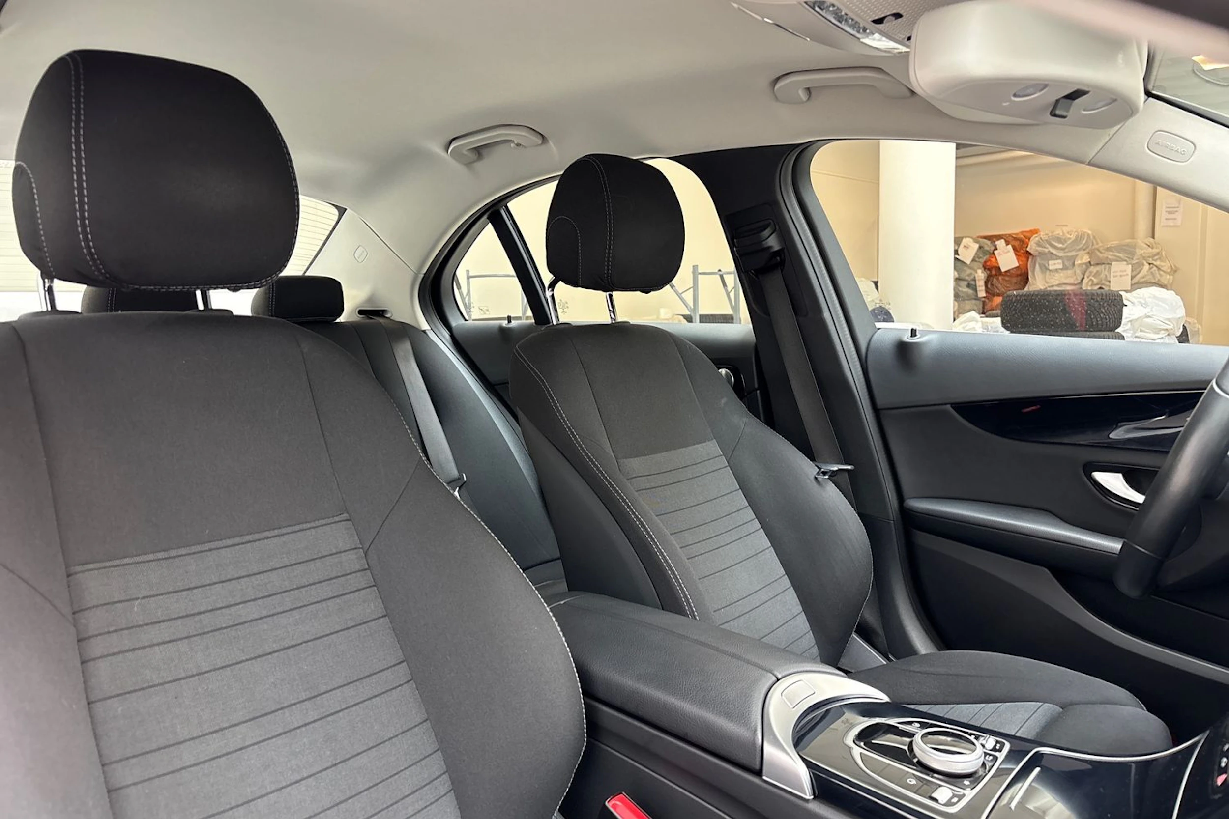 valkoinen Mercedes-Benz C 2017 kuva 24.