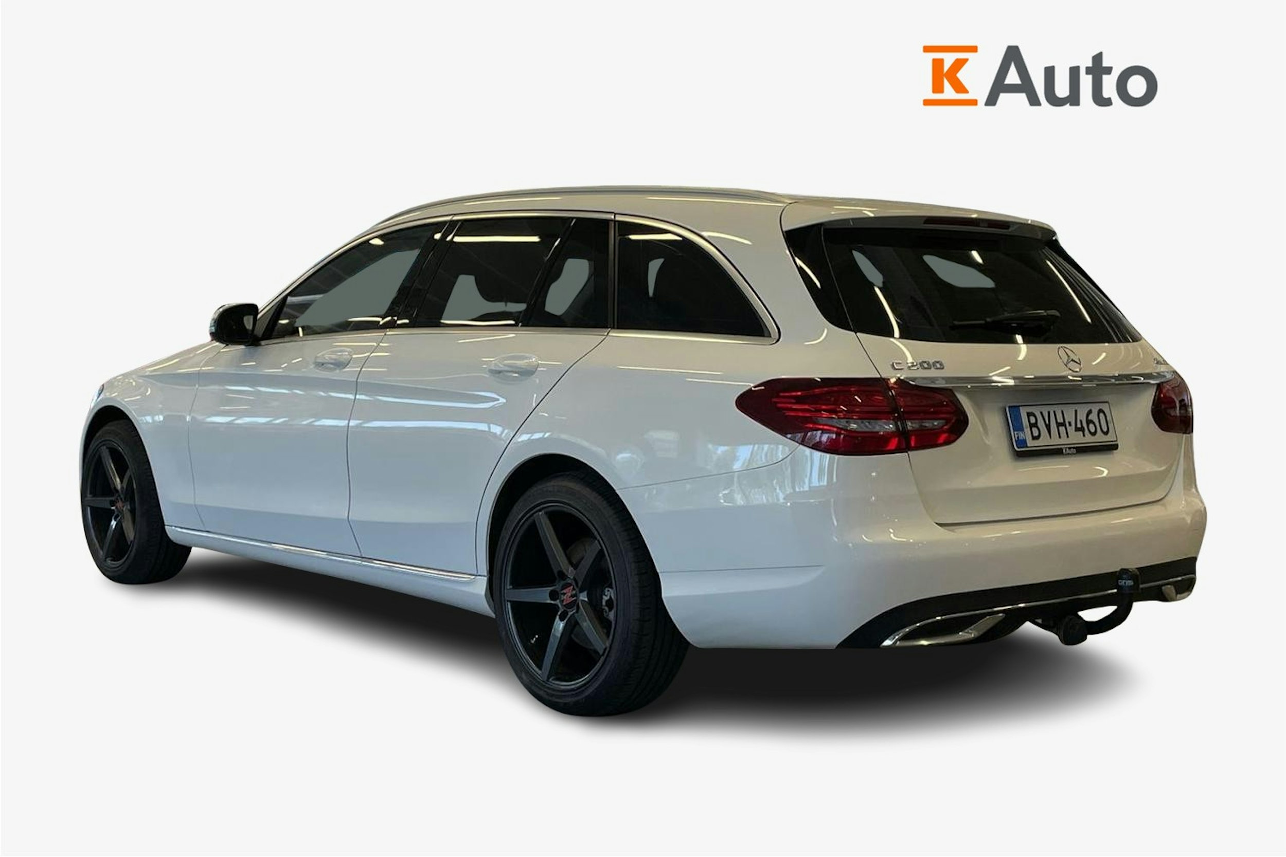 Valkoinen Mercedes-Benz C 2018 kuva 2.