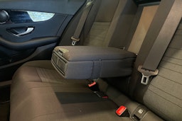 Valkoinen Mercedes-Benz C 2018 kuva 17.